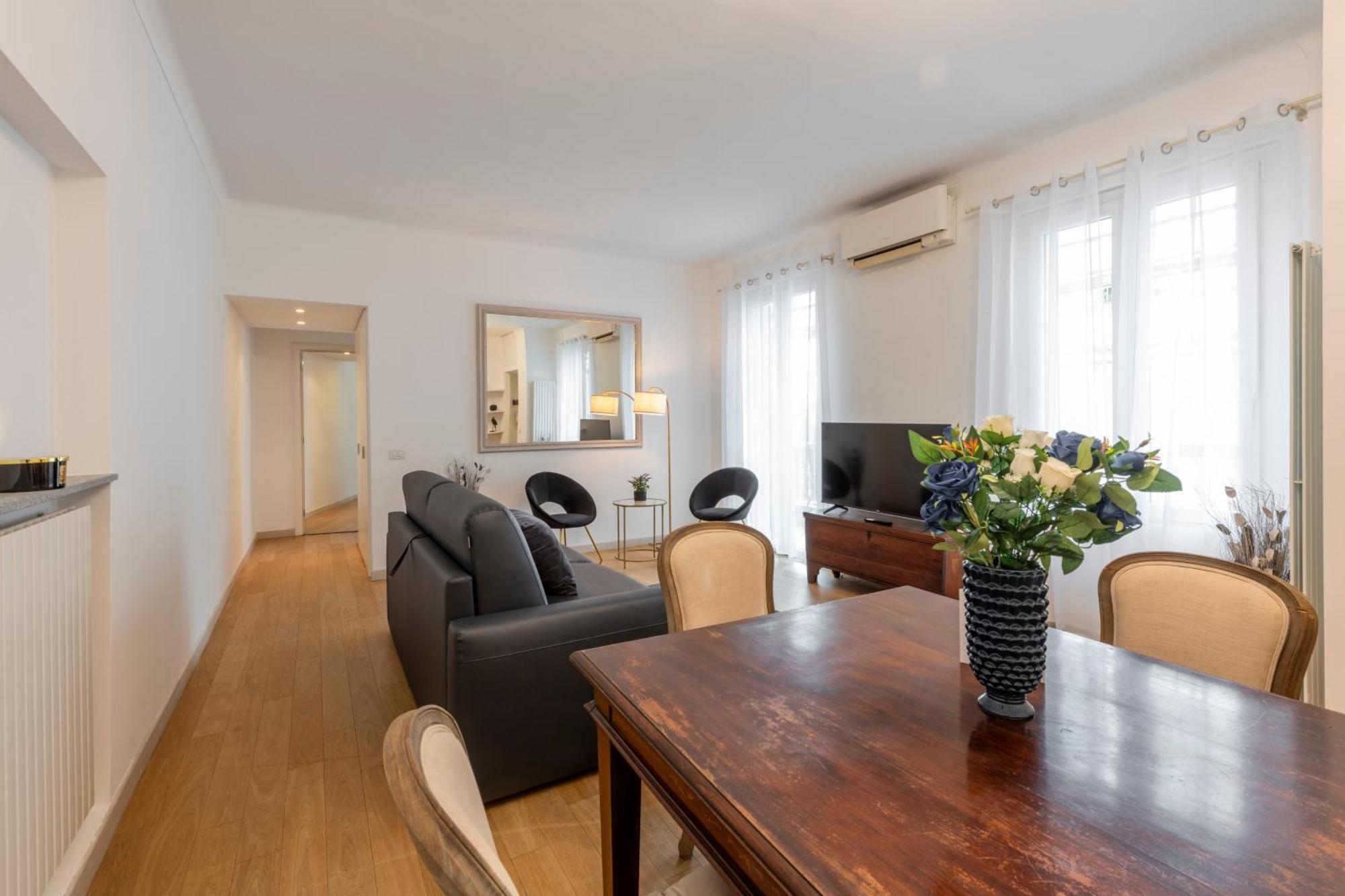 Apartment Royal - Centro Cadorna Mailand